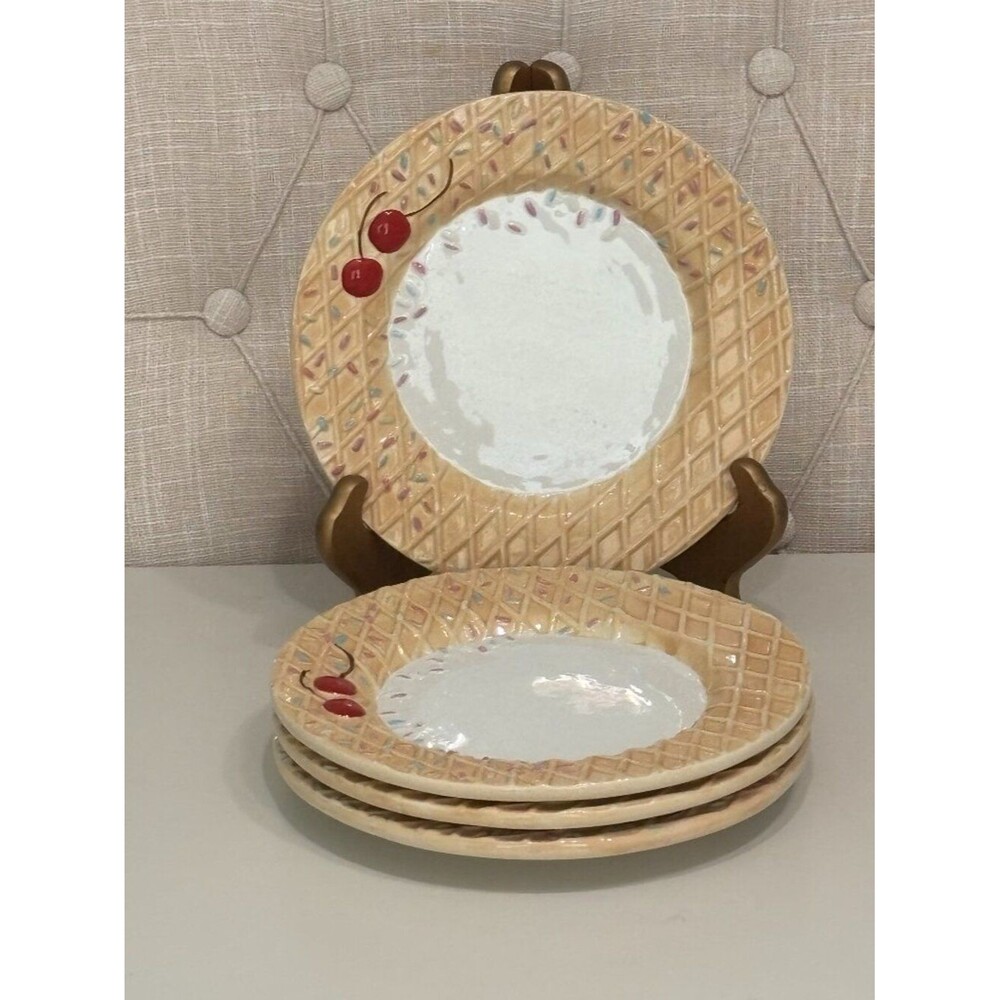 Oneida We All Scream for Ice Cream Four Waffle Cone Edged 8-inch Dessert Plates